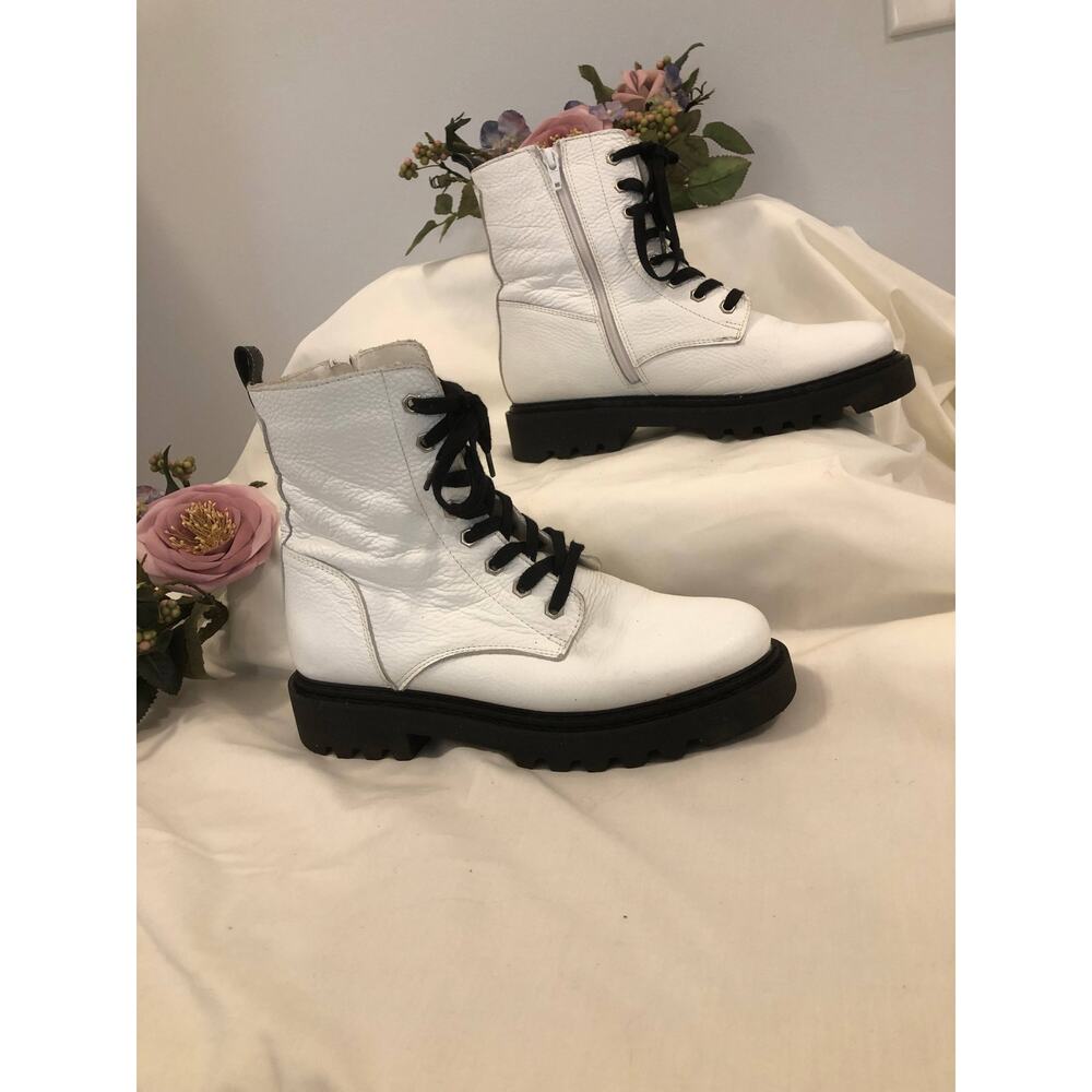 Steve Madden Combat Boots Women Size 9.5 White Black Lace Up Chunky Sole Zipper